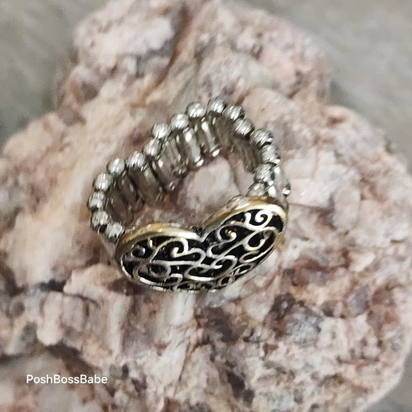 Heart-Shaped Filigree Stretch Fashion Ring - Picture 3 of 3